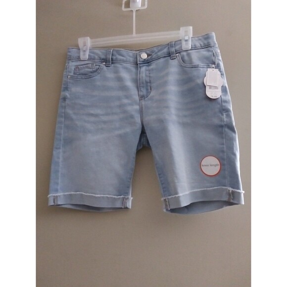 wonder nation Other - NWT Wonder Nation Bermuda Knee Length Shorts Size 18
